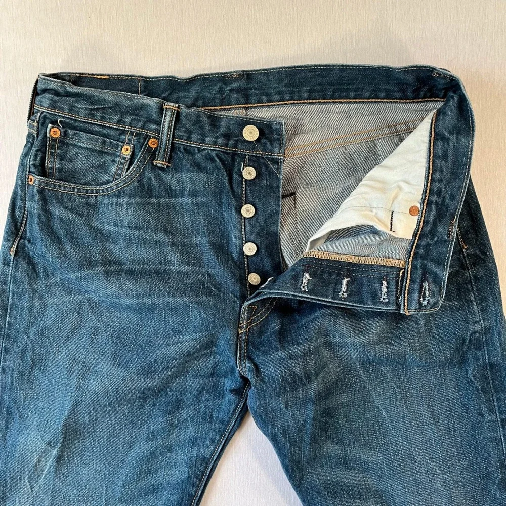 Levis 501 Original Fit Jeans Mens 36x32 (Fit 34x28) Med Wash Button Fly Straight